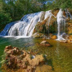 cachoeiras-serra-da-bodoquena-com-almoa-o-1-1